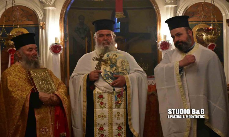 Περιφορά εικόνας Αγίου Γεωργίου με άλογα στα Λευκάκια Ναυπλίου