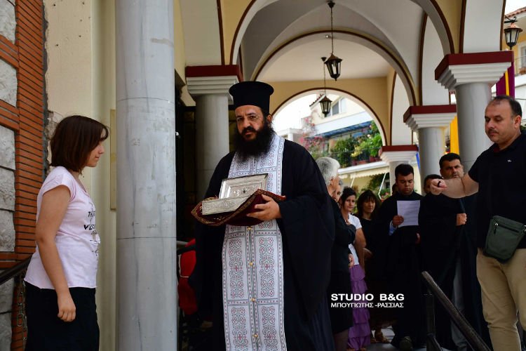 Αναχώρησε από το Ναύπλιο το Λείψανο της Αγίας Άννης