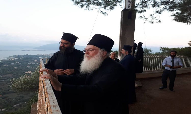 Ο Γέροντας Εφραίμ της Μονής Βατοπαιδίου στις Κατασκηνώσεις της Ι.Μ. Λευκάδος
