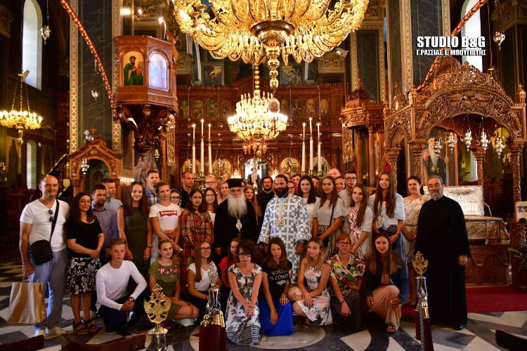 Αρχιερατική Θεία Λειτουργία στον Καθεδρικό Ναό Αγίου Πέτρου Άργους