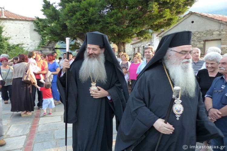 Ο Θεσπιών Συμεών στο χωριό του στην Ι.Μ. Καστοριάς