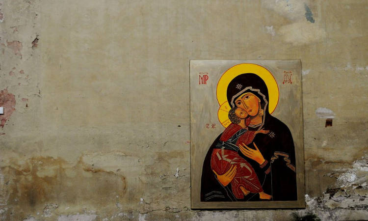 Το Μεγάλο Δώρο του Θεού στον Κόσμο η Παναγία μας