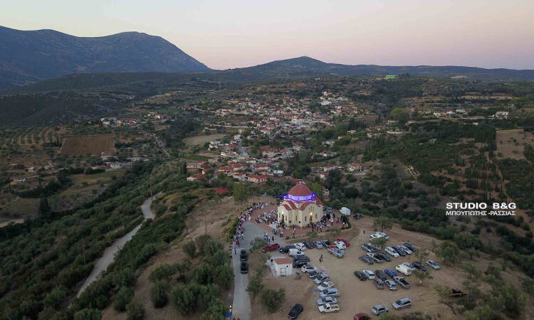 Υποδοχή Εικόνας Παναγίας στο ορεινό χωριό Μαλαντρένι Αργολίδος