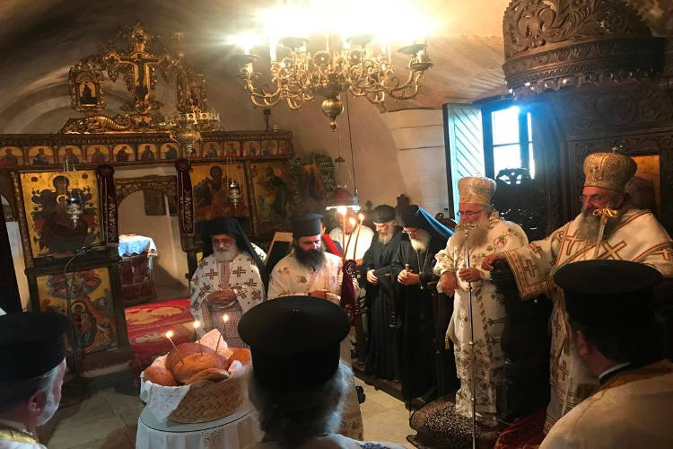 Αρχιερατικό Συλλείτουργο στην Ιερά Μονή Τοπλού Σητείας