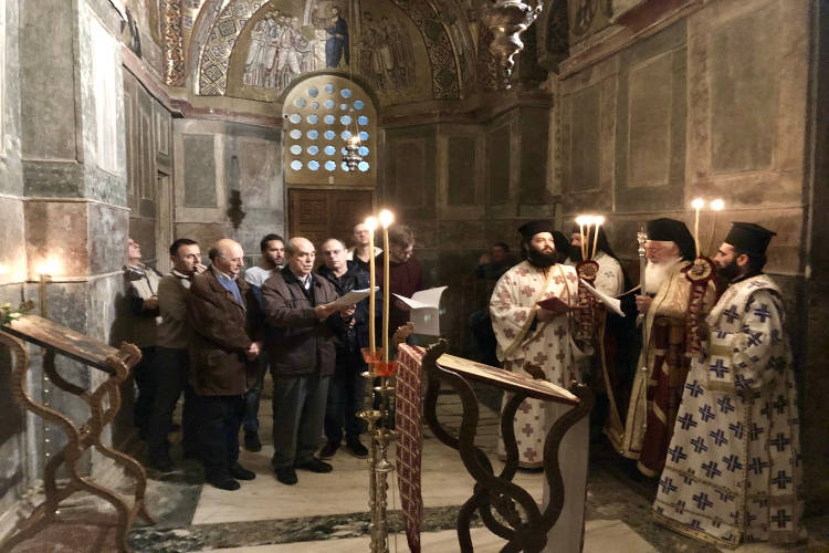 Αγρυπνία Οσίου Χαρίτωνος στη Μονή του Οσίου Λουκά