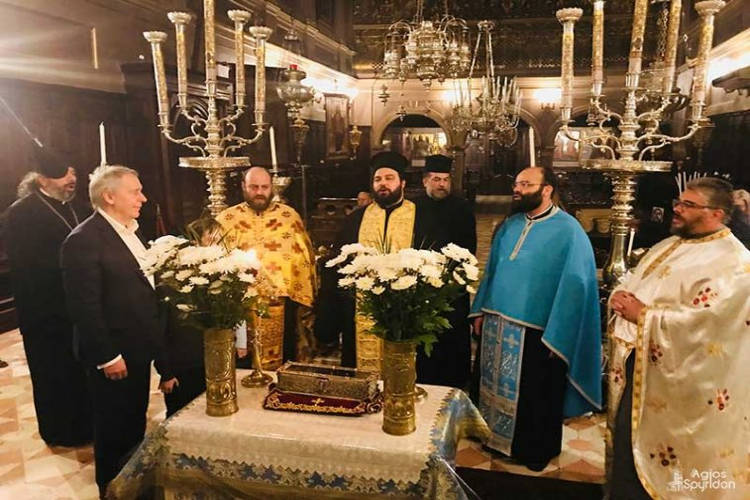 Επιστροφή δεξιάς χειρός του Αγίου Σπυρίδωνος στην Κέρκυρα
