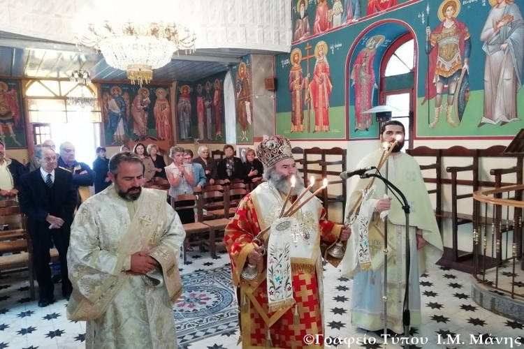 Κυριακάτικη Θεία Λειτουργία στη Λαγκάδα Μεσσηνίας