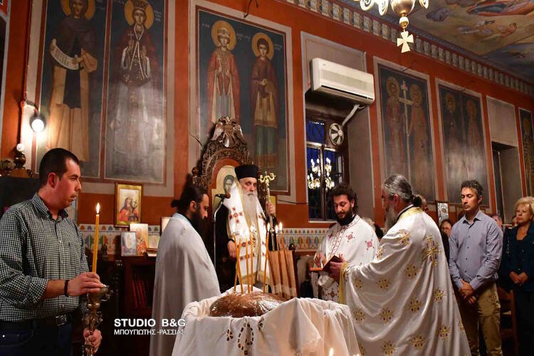 Εσπερινός Παμμεγίστων Ταξιαρχών στο Ναύπλιο