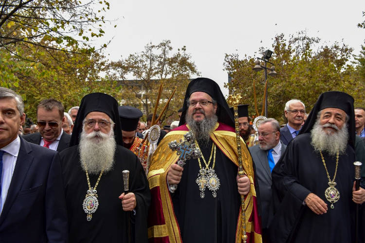 Η Ενθρόνιση του Μητροπολίτου Λαρίσης Ιερωνύμου (ΦΩΤΟ)