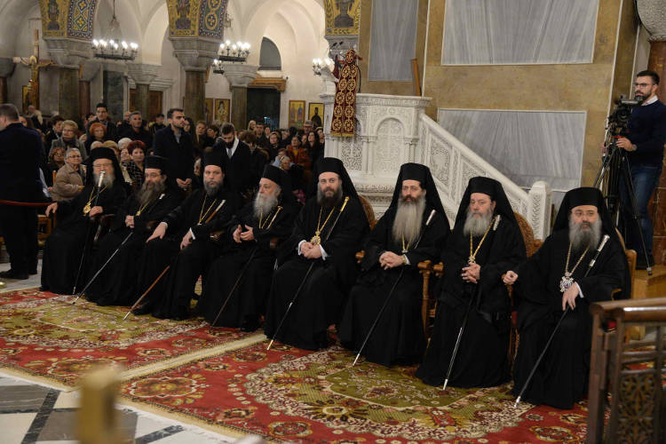 Πανηγυρικός Εσπερινός Αγίου Αποστόλου Ανδρέα στην Πάτρα (ΦΩΤΟ)