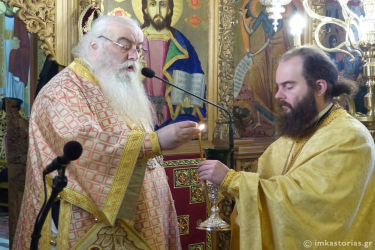 Διασάλευση Αγίας Τραπέζης στο Μητροπολιτικό Ναό Καστοριάς (ΦΩΤΟ)