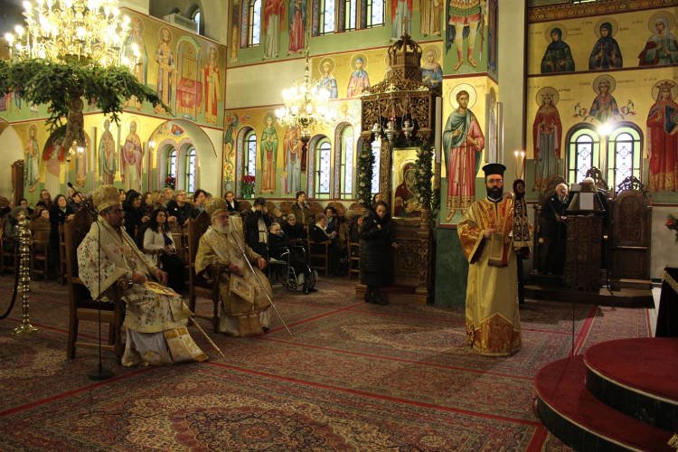 Δισαρχιερατική Θεία Λειτουργία στον Άγιο Ελευθέριο Ξάνθης