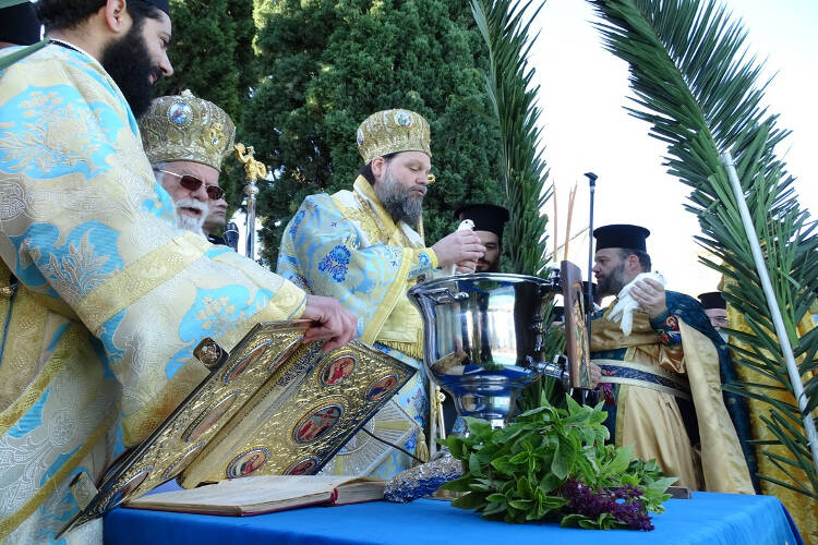Τα Άγια Θεοφάνεια στη Νέα Φιλαδέλφεια (ΦΩΤΟ)