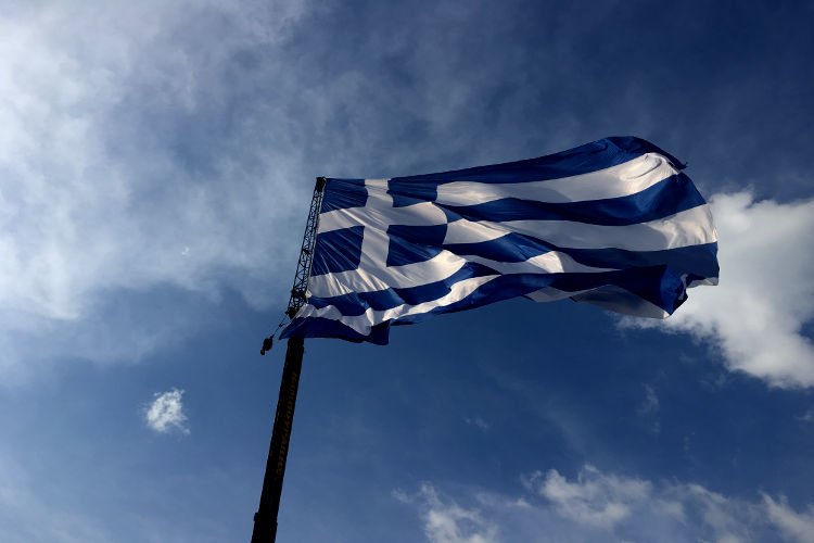 Live Γέμισε το Σύνταγμα από διαδηλωτές