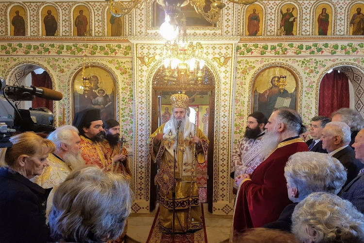 Ο Ναυπάκτου Ιερόθεος στον Άγιο Χαράλαμπο Πάτρας