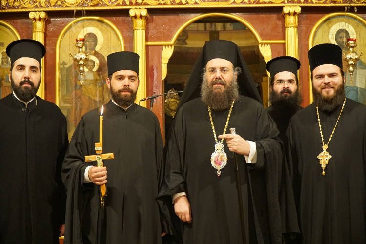 Χειροθεσία Μοναχού στη Μητρόπολη Τρίκκης