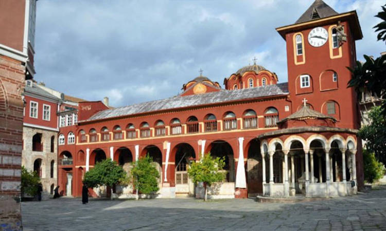 Προσφορά Μονής Βατοπαιδίου στο Κοινωνικό Παντοπωλείο της Μητροπόλεως Κερκύρας