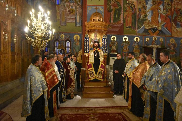 Αρχιερατικός Εσπερινός στον Ιερό Καθεδρικό Ναό της Κομοτηνής (ΦΩΤΟ)