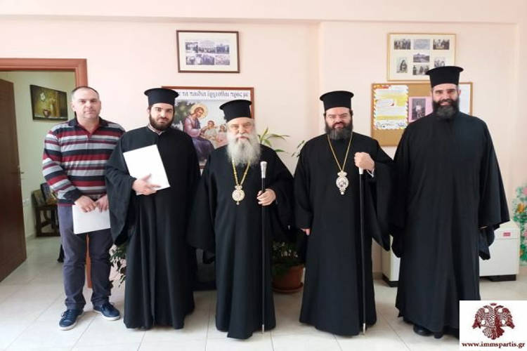 Οι Μητροπολίτες Μαρωνείας και Σπάρτης σε Βρεφονηπιακό Σταθμό