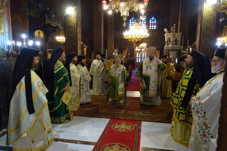 Κυριακή της Σταυροπροσκυνήσεως στη Μητρόπολη Νέας Ιωνίας (ΦΩΤΟ)
