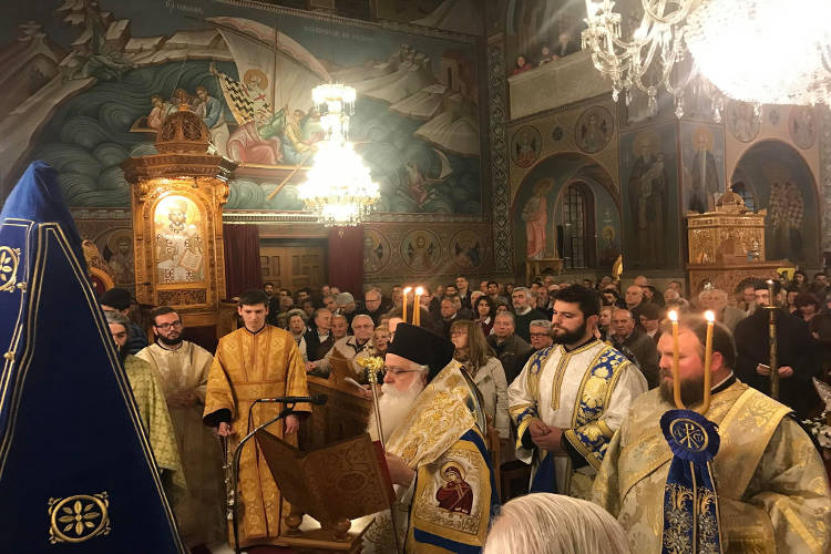 Ο Βόλος υποδέχτηκε το Τίμιο Ξύλο