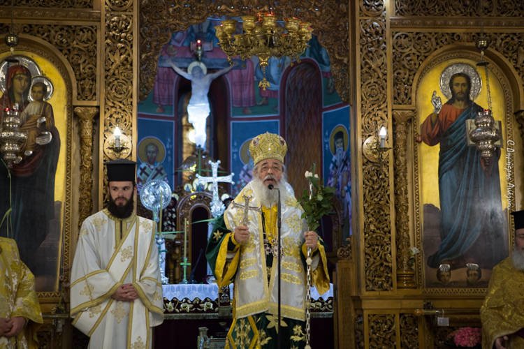 Φθιώτιδος Νικόλαος: Ο Νέος Άμισθος Διάκονος θα εργάζεται σε Συνεργείο Αυτοκινήτων για να ζήσει