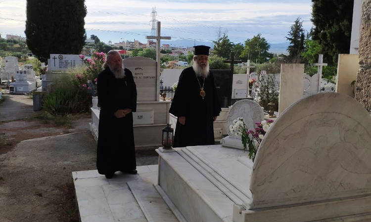 Τρισάγιο από τον Φθιώτιδος Νικόλαο για τον προκάτοχό του