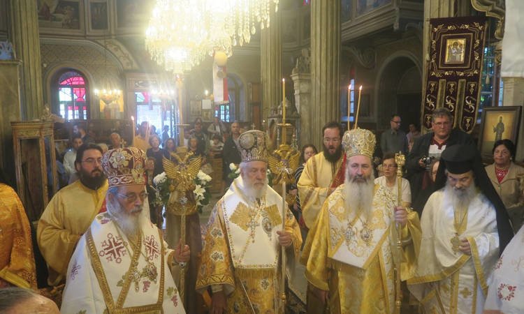 Αρχιερατικό Συλλείτουργο στον Ταξιάρχη Μανταμάδου