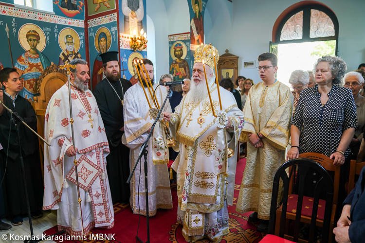 Αρχιερατική Θεία Λειτουργία στο Νοσοκομείο Ναούσης (ΦΩΤΟ)