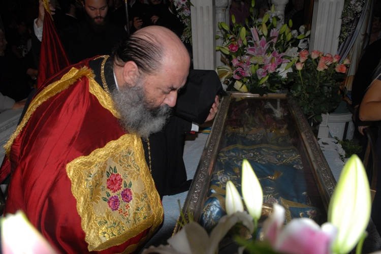 Πανηγυρικός Εσπερινός στο Προσκύνημα του Οσίου Ιωάννου του Ρώσσου (ΦΩΤΟ)