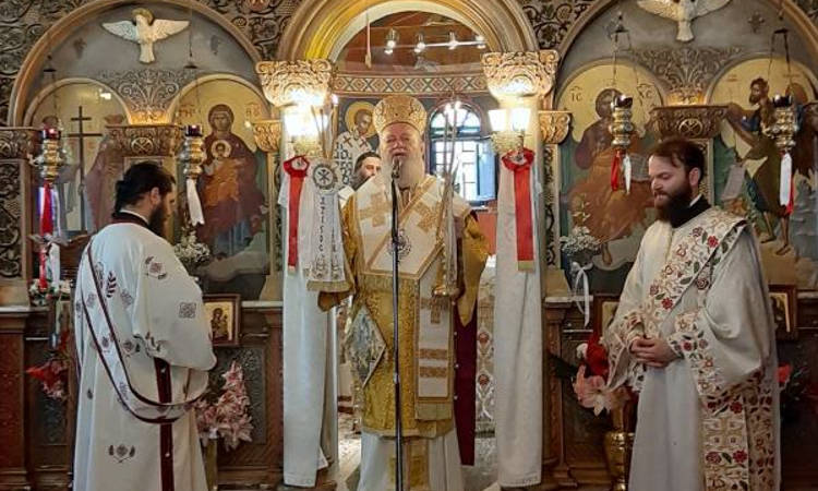 Εορτή Αγίων Κωνσταντίνου και Ελένης στις Εργατικές Κατοικίες Χαλκίδος