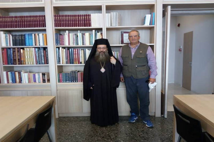 Ο Κωνσταντίνος Καραμανλής στη Βιβλιοθήκη της Μητροπόλεως Χίου