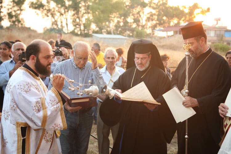 Εσπερινός στην Κατεχόμενη Μονή του Αποστόλου Βαρνάβα