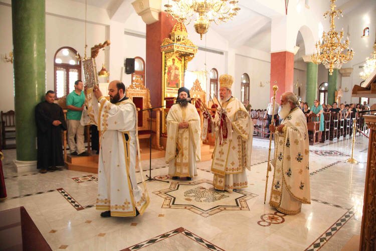Αρχιεπίσκοπος Κύπρου: Ας ανοίξουμε την καρδιά μας στο Άγιο Πνεύμα (ΦΩΤΟ)