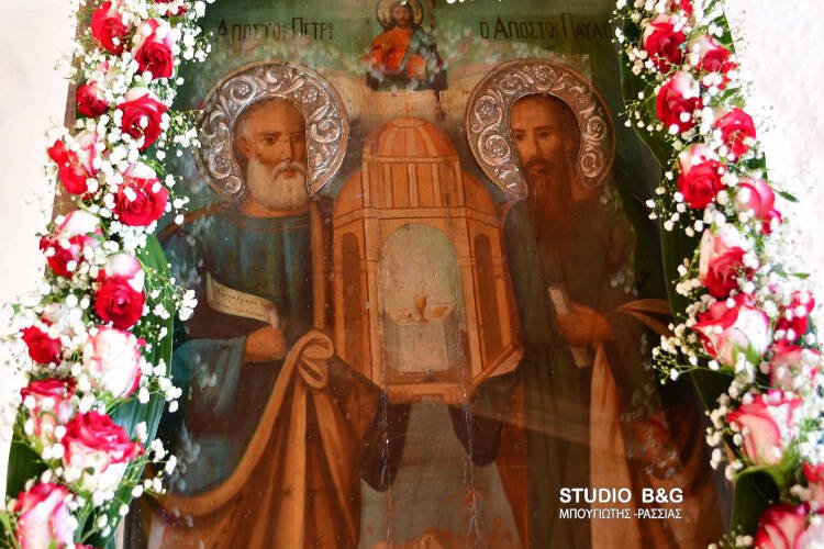 Εσπερινός Αποστόλων Πέτρου και Παύλου στο Ναύπλιο (ΦΩΤΟ)