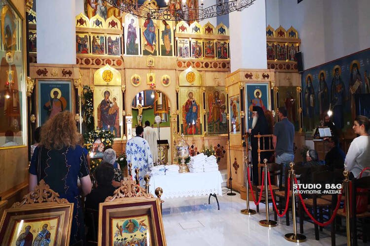 Αγιασμός για εργαζομένους στις Υπηρεσίες Υγείας στον Άγιο Λουκά Ναυπλίου (ΦΩΤΟ)