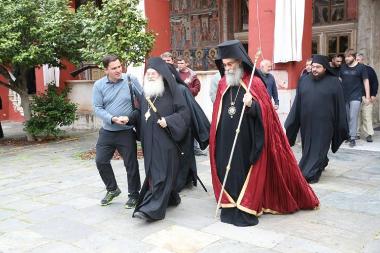 Σε Άγιον Όρος και Κορνοφωλιά ο Κισάμου Αμφιλόχιος (ΦΩΤΟ)