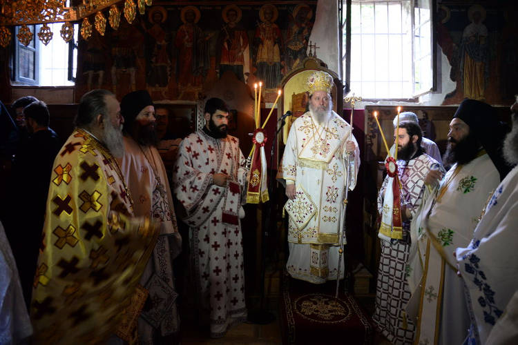 Εορτή Αγίων Πάντων στη ομώνυμη Μονή στην Τριταία Πατρών