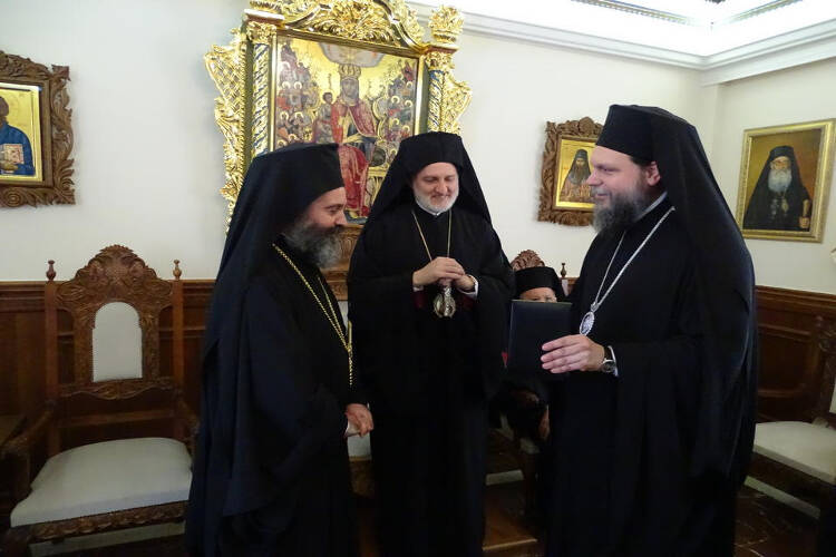 Επίσκεψη νέων Αρχιεπισκόπων Αμερικής και Αυστραλίας στη Νέα Ιωνία (ΦΩΤΟ)