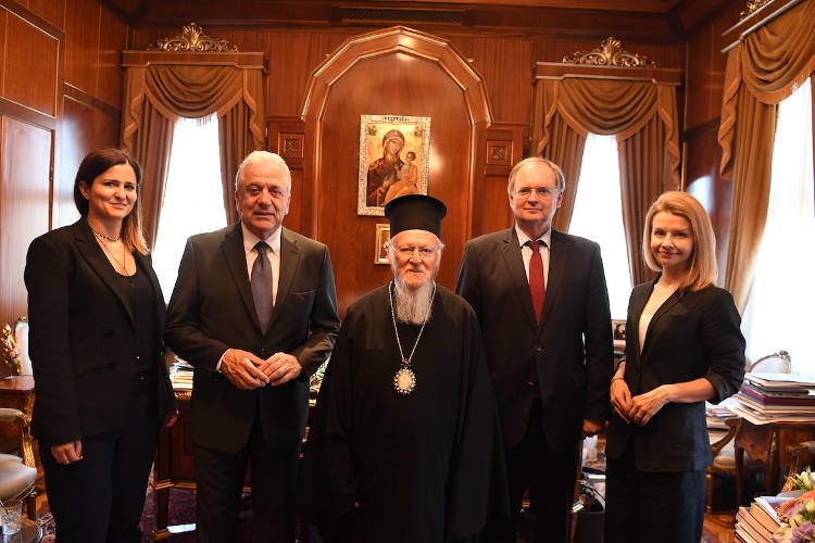 Ο Δημήτριος Αβραμόπουλος στο Φανάρι (ΦΩΤΟ)