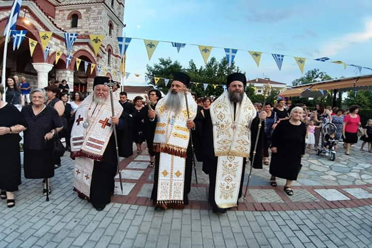 Ο Μητροπολίτης Σταγών και Μετεώρων στον Άγιο Νικόλαο Οιχαλίας