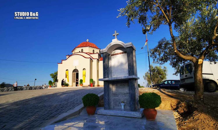 Εσπερινός Παναγίας Μυρτιδιωτίσσης στη Μητρόπολη Αργολίδος