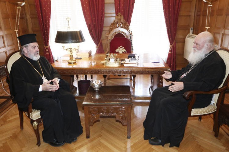 Ο Αρχιεπίσκοπος Θυατείρων στην Αρχιεπισκοπή Αθηνών