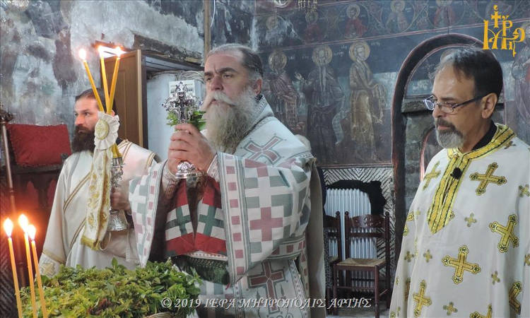 Άρτης Καλλίνικος: Ο Σταυρός του Χριστού δεν είναι τρόπος θανάτωσης αλλά τρόπος ζωής