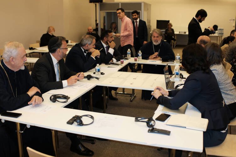 Διάσκεψη στο Παρίσι για τα εγκλήματα μίσους (ΦΩΤΟ)