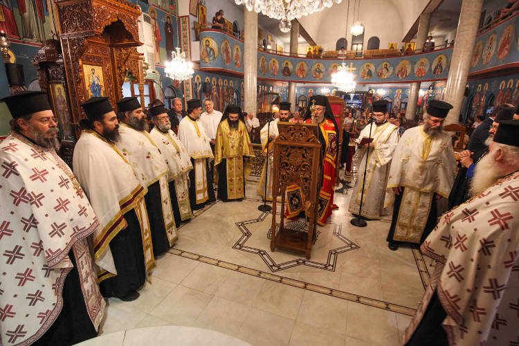 Αρχιερατικός Εσπερινός Αποστόλου Λουκά στην Κύπρο (ΦΩΤΟ)