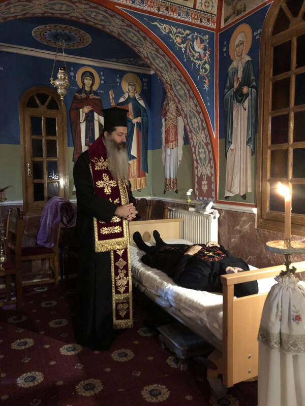 Εκοιμήθη η Καθηγουμένη της Μονής Παντοκράτορος ΤΑΩ Πεντέλης (ΦΩΤΟ)