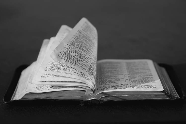 Ποια είναι η αξία και η αναγκαιότητα της Αγίας Γραφής;