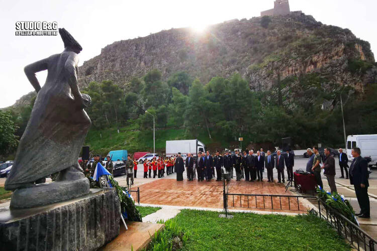 Ημέρα των Ενόπλων Δυνάμεων στο Ναύπλιο (ΦΩΤΟ)