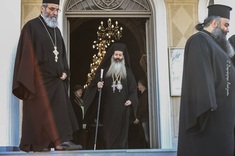 Φθιώτιδος Συμεών προς Ιερείς: Εμπιστευθείτε με